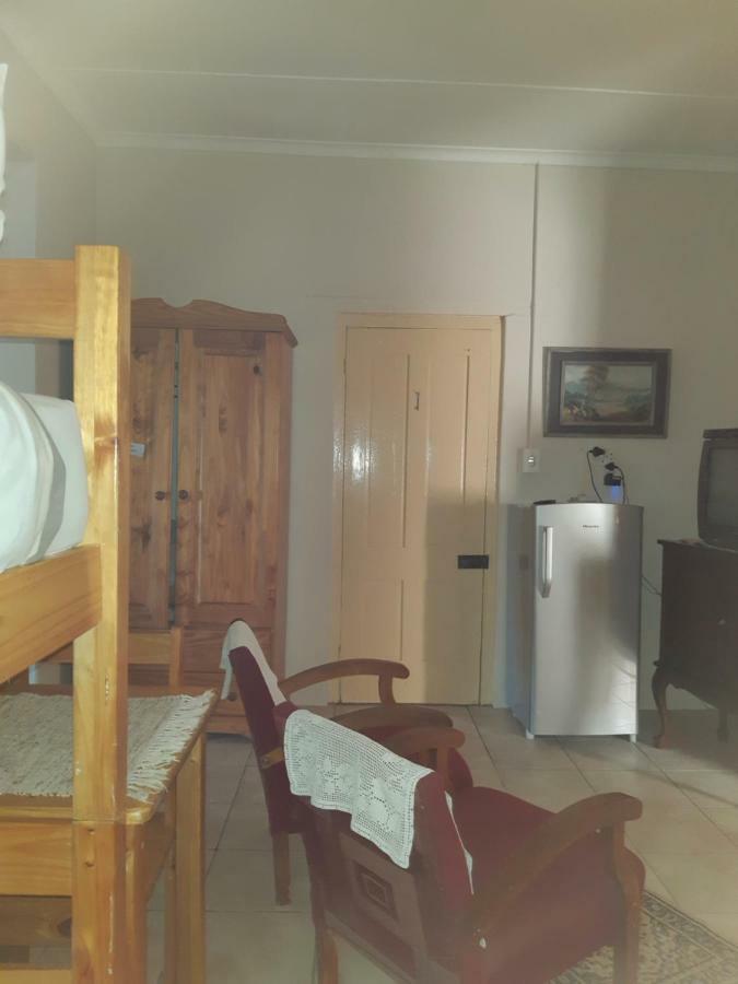Sutherland Guest House 외부 사진